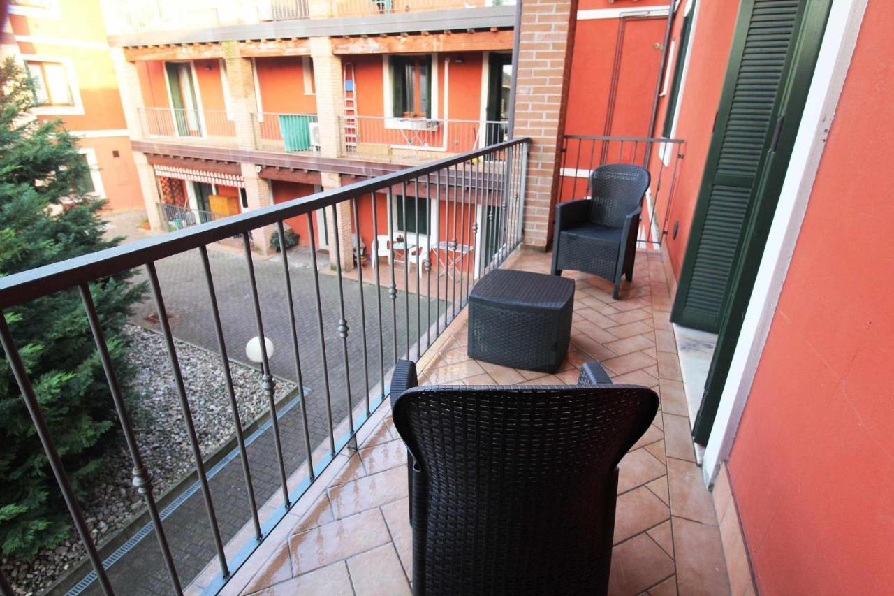 Ferienwohnung Loft Regia Antica Lonato del Garda Exterior foto